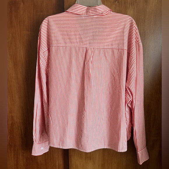 NWT Old Navy Cropped Red and White Striped Button-Up Shirt | Women’s XXL - Picture 5 of 14